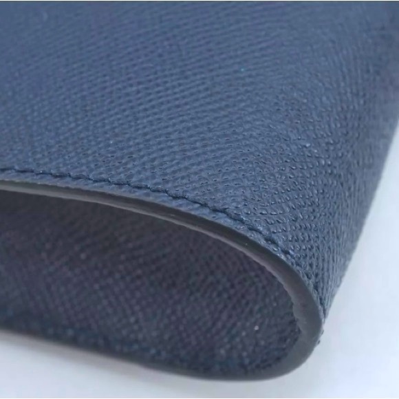 EUC [DOLCE & GABBANA] RARE Lock & Key Navy Clutch w/ Key, Dust Bag & Auth Card - Picture 6 of 16